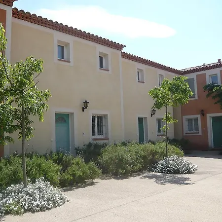 Ferienhaus Holiday Home Jardins Du Port