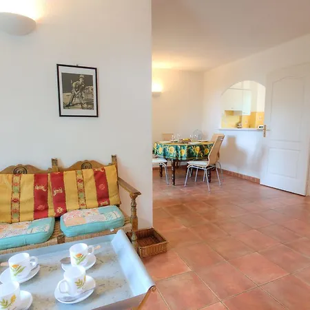 Дом отдыха Holiday Home Jardins Du Port
