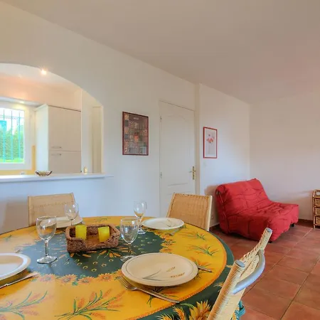 Holiday Home Jardins Du Port *